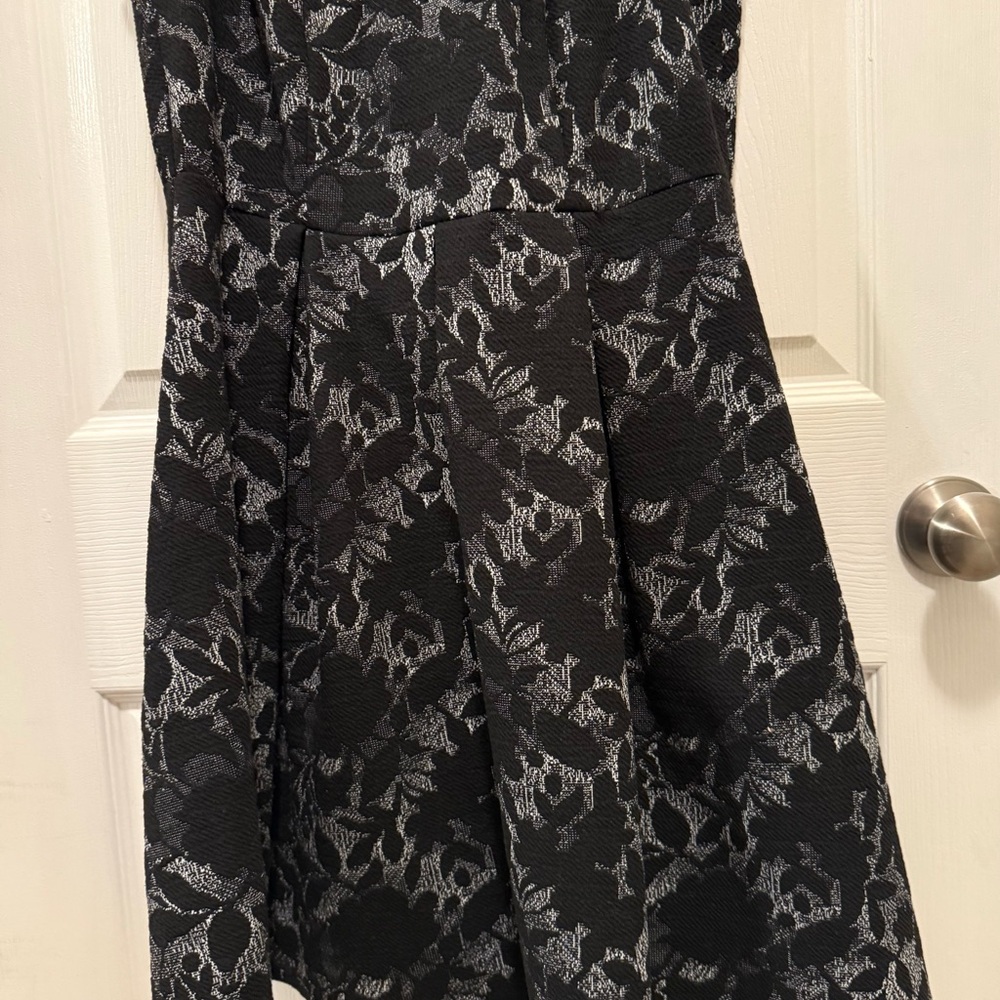 She & sky black & grey Vneck dress 1XL pleated skirt cotton rayon 1XL 19”wide - Picture 3 of 7
